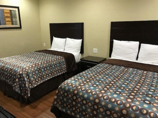 Berkshire Motor Hotel image 17